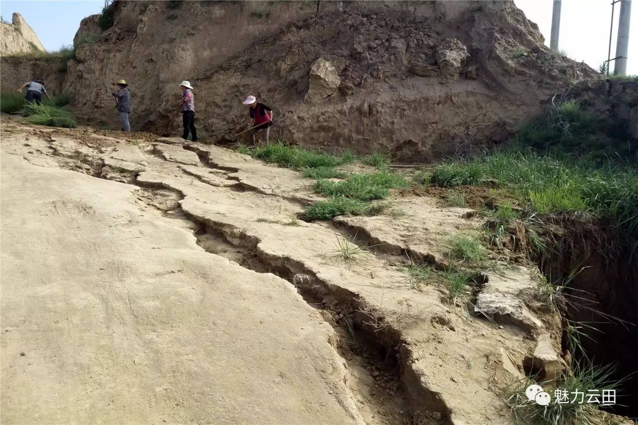 云南:臨滄公路局全力搶修水毀路段保暢通--路橋管養--資訊--路橋網" href="https://www.veer.com/photo/320078819?utm_source=baidu&utm_medium=imagesearch&chid=902